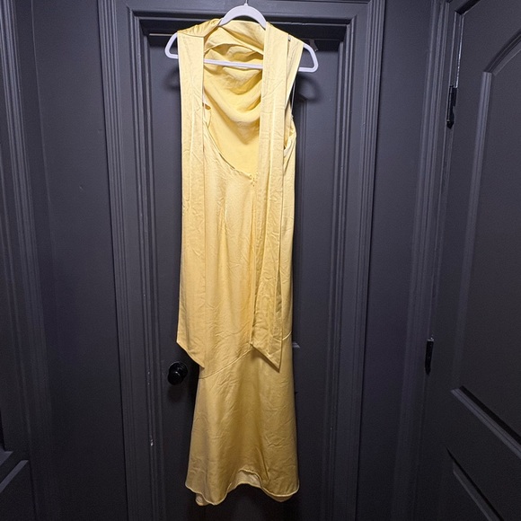 Significant Other- Chic Yellow Maxi Dress - Picture 5 of 9